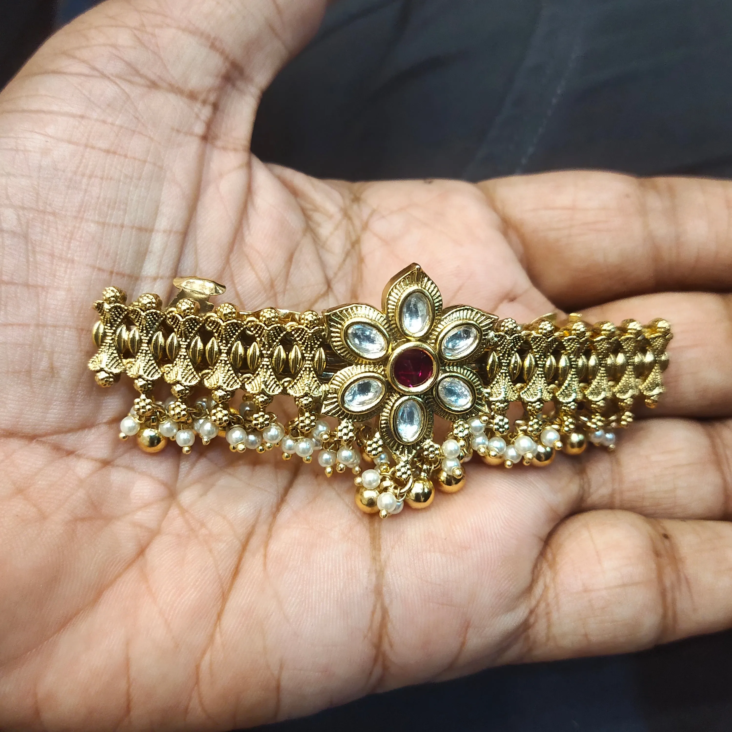 Asp Gold Plated Kundan Hair Clip