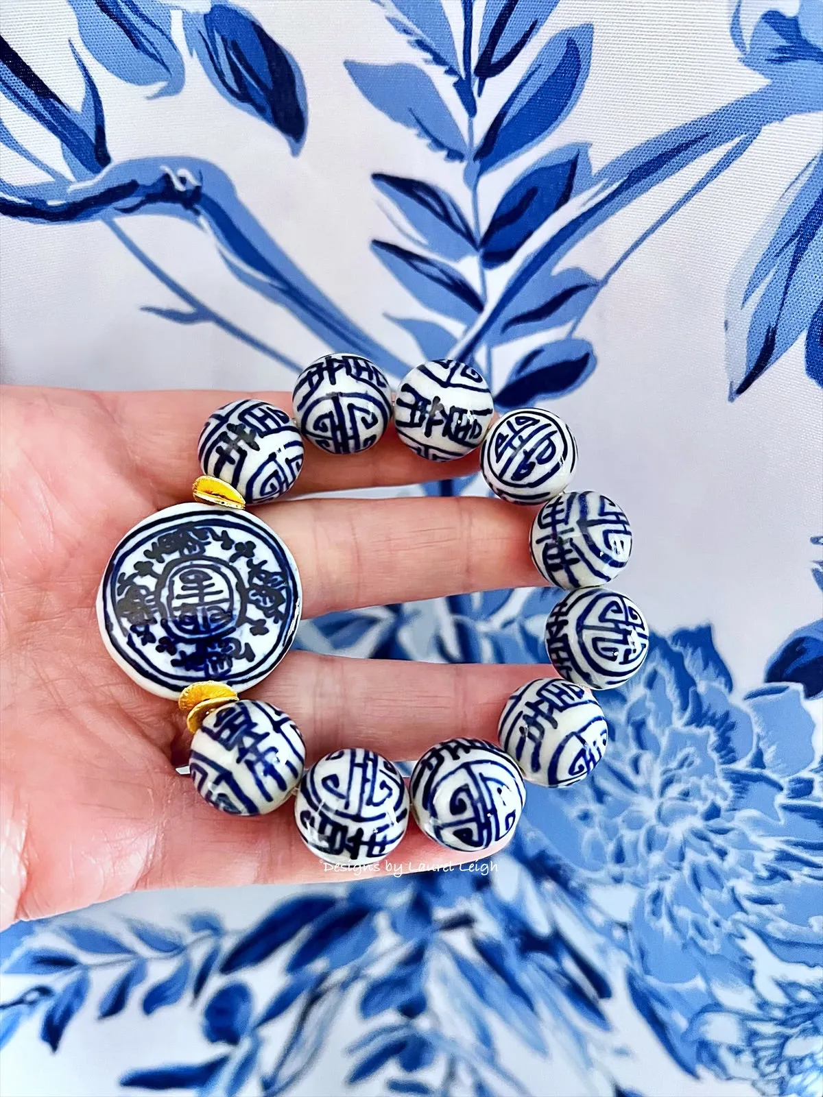 Chinoiserie Floral Focal Bead Bracelet