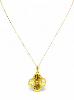 LUCKY CLOVER NECKLACE