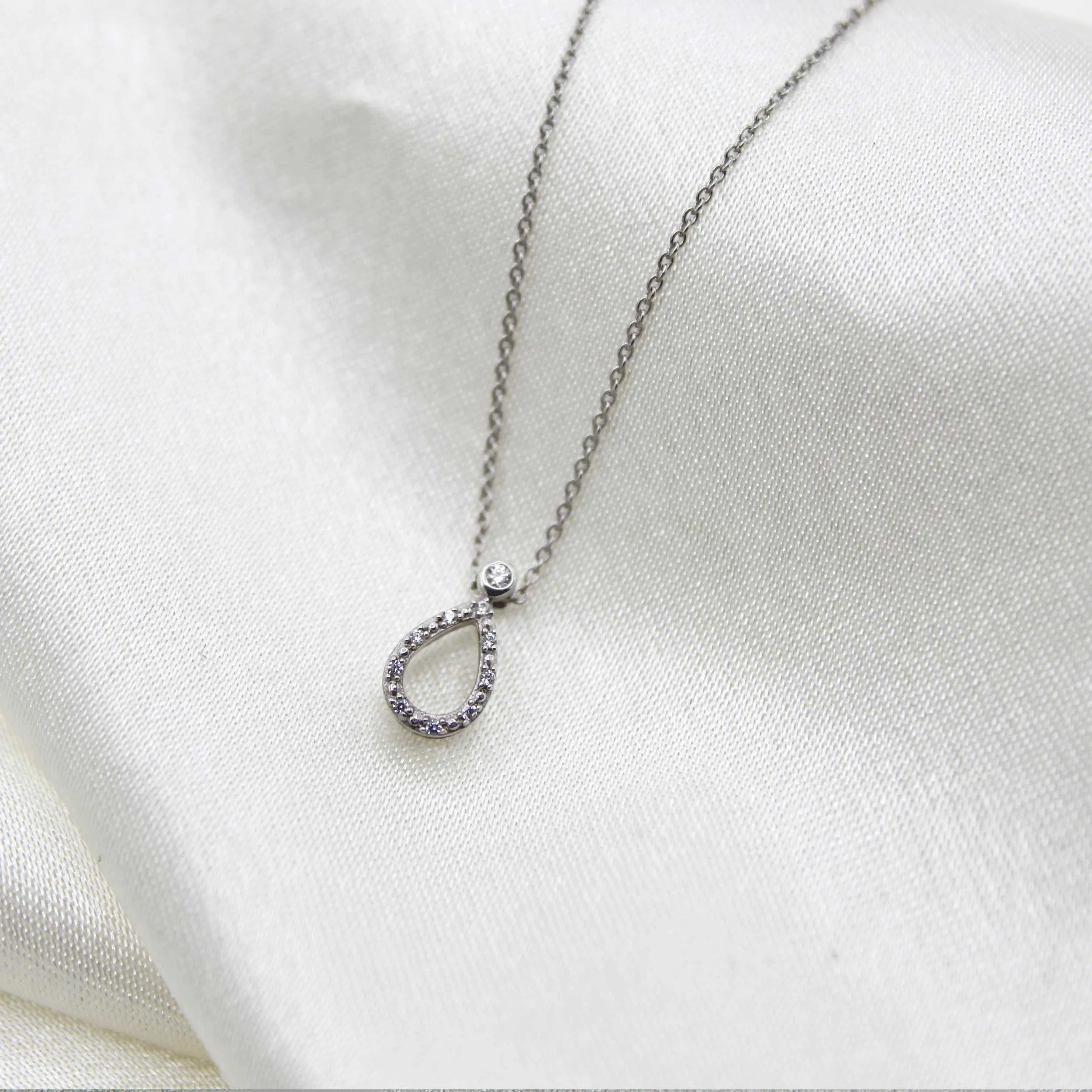 TearDrop 1/20 Cttw Natural Diamond Pendant Necklace set in 925 Sterling Silver