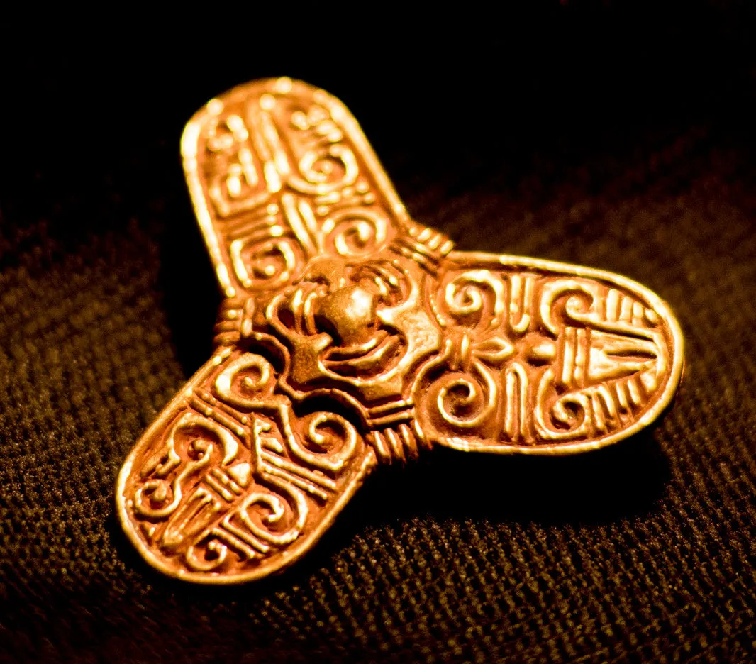 Viking 2" Trefoil Brooch - VB33