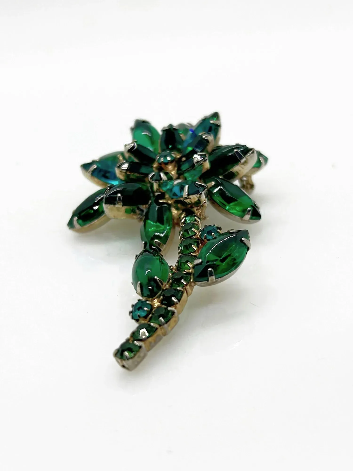 Vintage Juliana Style Green Layered Flower Brooch